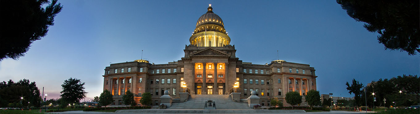 wes-us-report-banner-2024-eoy-policy-review-istock-1005240184.jpg